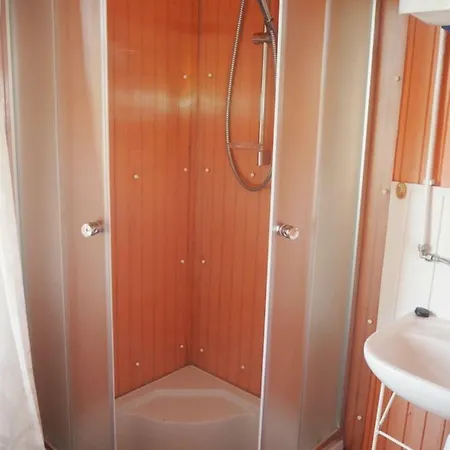 Anastazja Kamp alanı Międzywodzie